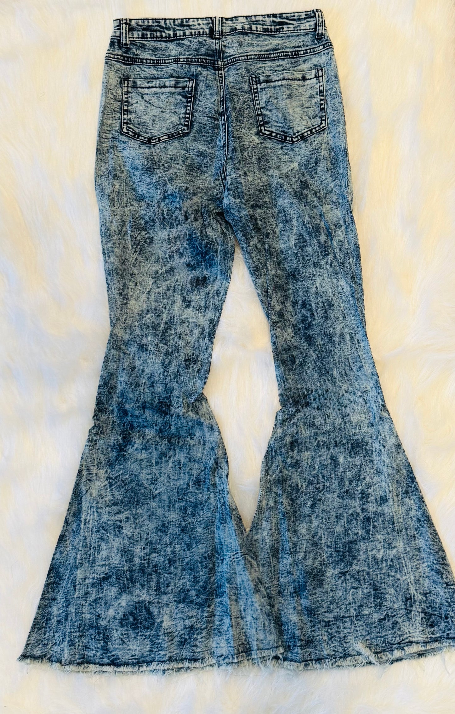 Washed bell jeans